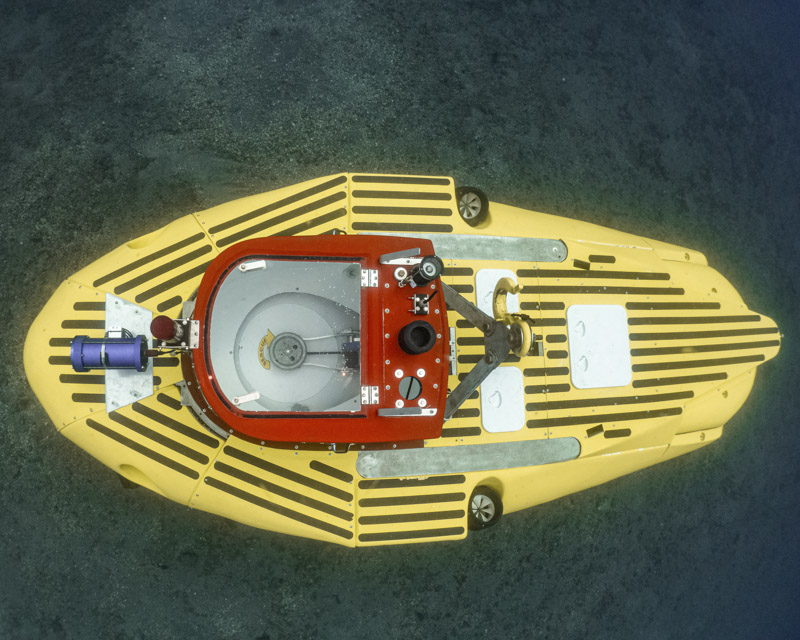 submarine-pisces-vi-from-top